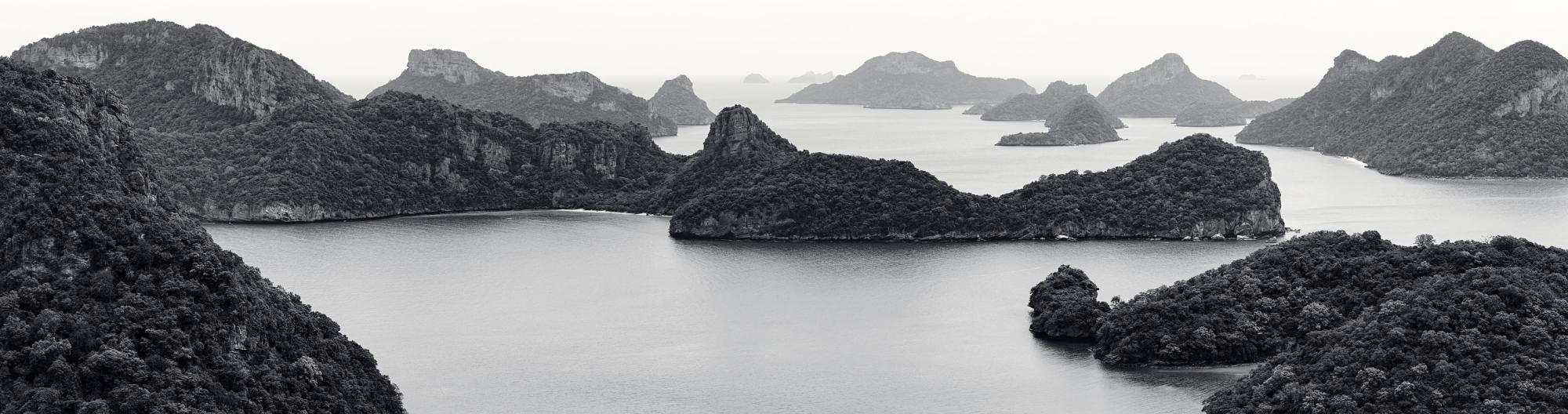 _DSC7604 Panorama_Master_2018-BW.jpg
